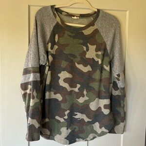 Hem & Thread soft brushed hacci camo long sleeve top